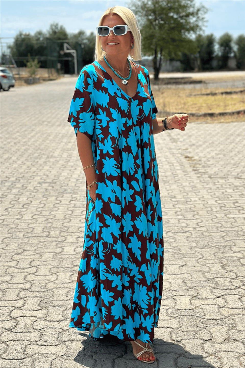 CALINDRA | ELEGANT DRESS WITH TUMMY COVERAGE