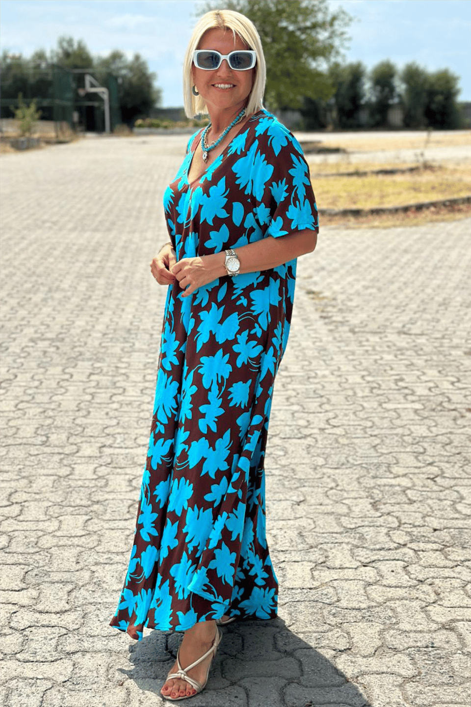 CALINDRA | ELEGANT DRESS WITH TUMMY COVERAGE