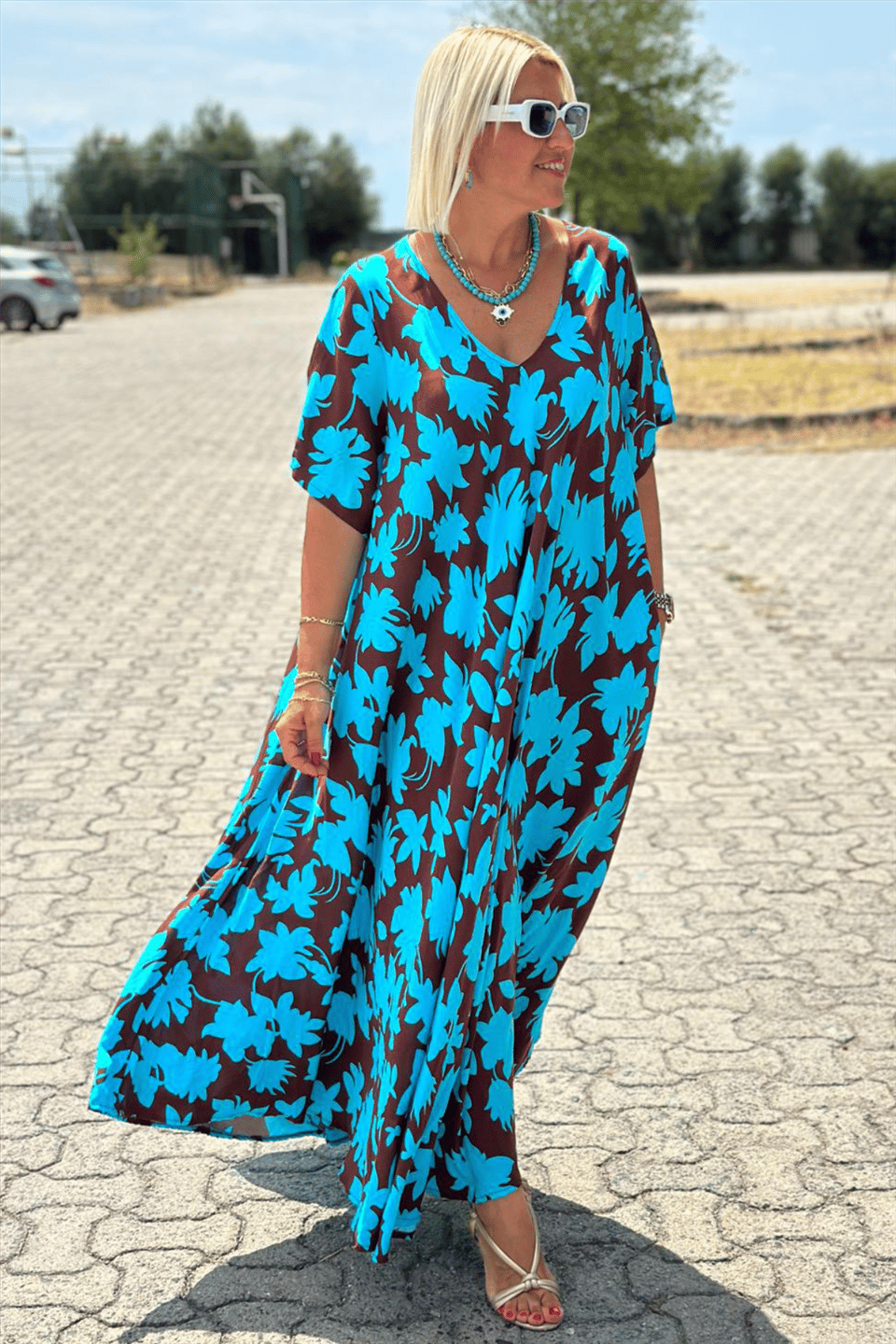 CALINDRA | ELEGANT DRESS WITH TUMMY COVERAGE