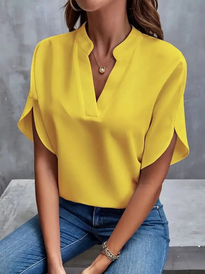 SOFIA | SOFT AND ELEGANT BLOUSE WITH V-NECK