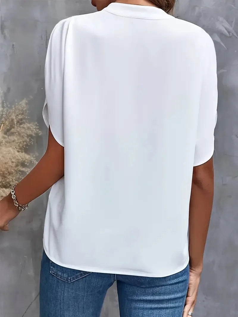 SOFIA | SOFT AND ELEGANT BLOUSE WITH V-NECK
