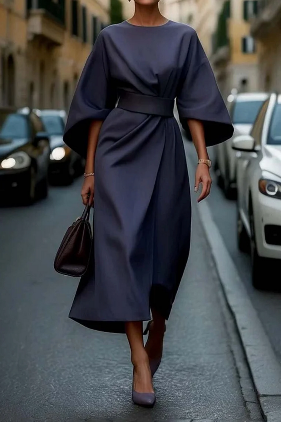 AMILY | ELEGANT DRESS WITH SIDE SLITS AND BELT