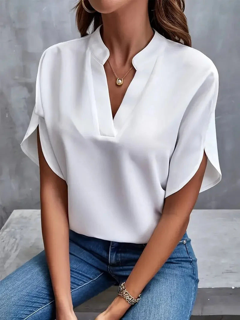 SOFIA | SOFT AND ELEGANT BLOUSE WITH V-NECK