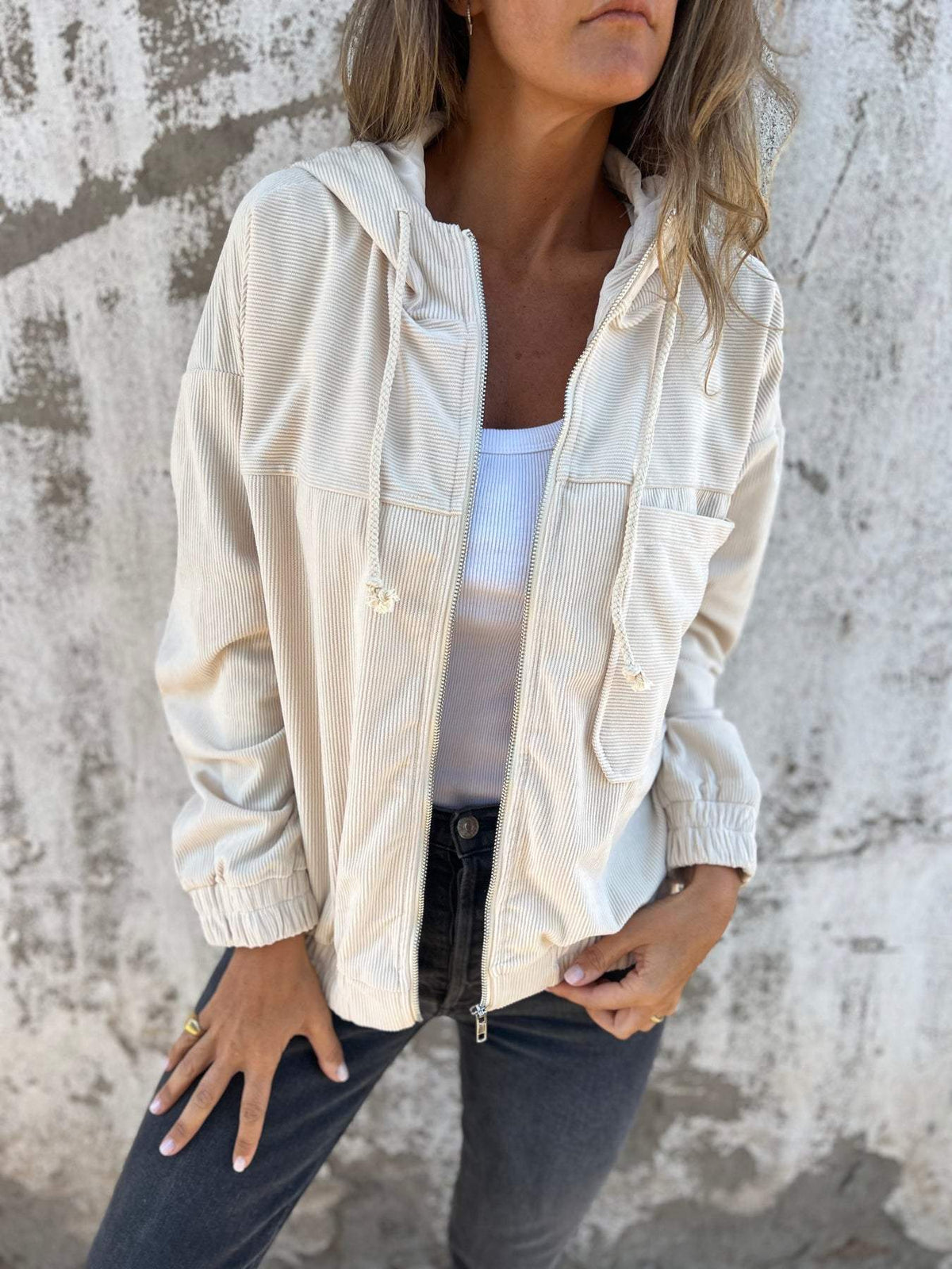 VERONIKA | ELEGANT CORDUROY JACKET