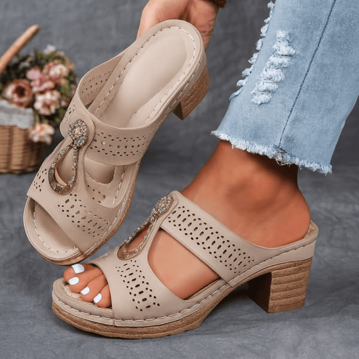 WANDA | CHIC AND COMFORTABLE ORTHOPEDIC SANDALS